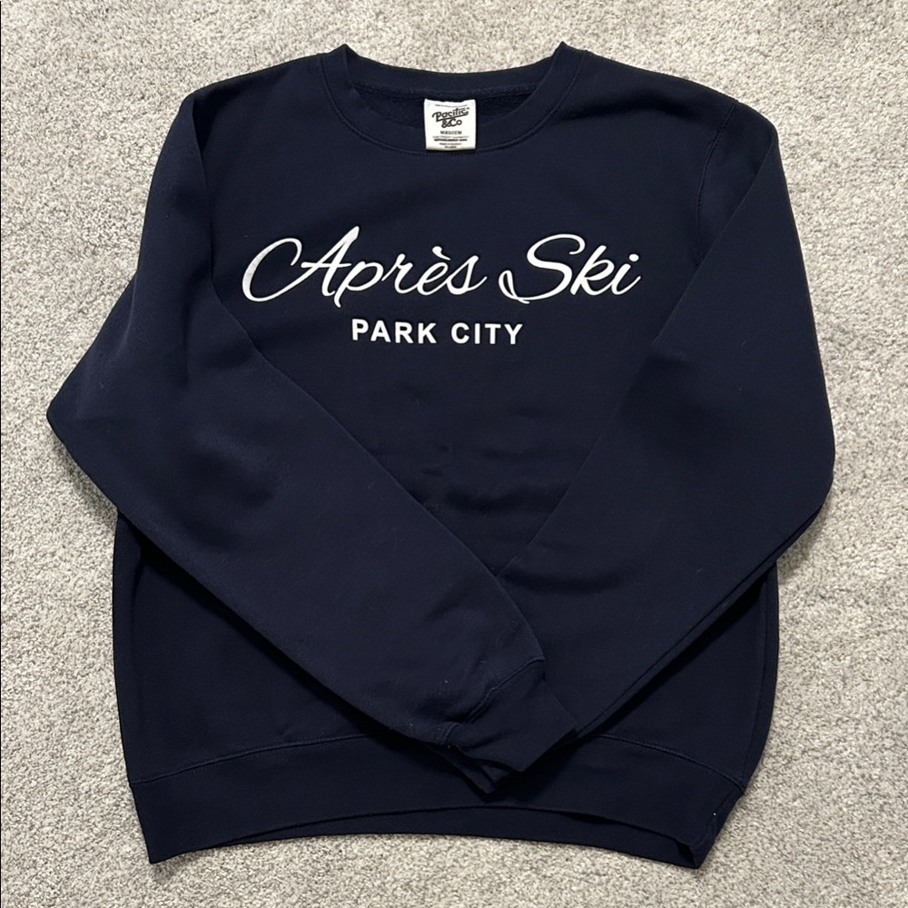 Park City Après Ski Navy Sweatshirt size M
